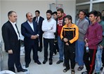 Gençlik ve Spor Bakanı Akif Çağatay Kılıç, Samsun programı dönüşünde Çorum KYK Erkek Öğrenci Yurdu'nu ziyaret etti.