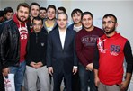Gençlik ve Spor Bakanı Akif Çağatay Kılıç, Samsun programı dönüşünde Çorum KYK Erkek Öğrenci Yurdu'nu ziyaret etti.