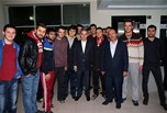 Gençlik ve Spor Bakanı Akif Çağatay Kılıç, Samsun programı dönüşünde Çorum KYK Erkek Öğrenci Yurdu'nu ziyaret etti.