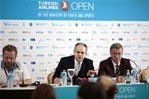 Gençlik ve Spor Bakanı Akif Çağatay Kılıç, Antalya Belek'te düzenlenen Turkish Airlines Open 2014 Turnuvası'nda basın toplantısı düzenledi.