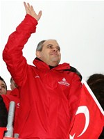 Gençlik ve Spor Bakanı Akif Çağatay Kılıç, Vodafone 36. İstanbul Maratonu'nun startını verdi.