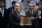 Gençlik ve Spor Bakanı Akif Çağatay Kılıç, Ankara ATO Congresium'da düzenlenen Gençlik Merkezi Günleri'ni ziyaret etti.