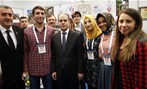 Gençlik ve Spor Bakanı Akif Çağatay Kılıç, Ankara ATO Congresium'da düzenlenen Gençlik Merkezi Günleri'ni ziyaret etti.
