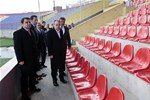 Gençlik ve Spor Bakanı Akif Çağatay Kılıç, Çanakkale 18 Mart Stadyumu inşaatında incelemelerde bulundu.