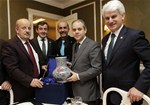 Gençlik ve Spor Bakanı Akif Çağatay Kılıç, Ak Parti Bursa Milletvekillerini ve Bursa Belediye Başkanlarını Kabul Etti.