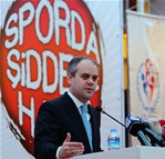 Gençlik ve Spor Bakanı Akif Çağatay Kılıç, Samsun'da düzenlenen Sporda Şiddet ve Medyanın Rolü Konferansı'na katıldı.