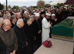 Gençlik ve Spor Bakanı Akif Çağatay Kılıç, Ali Rıza Öztürk Hoca'nın Samsun Büyük Cami'de gerçekleştirilen cenaze törenine katıldı.