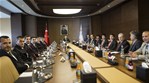 Gençlik ve Spor Bakanı Akif Çağatay Kılıç, 2014 Büyükler Kürek Dünya Şampiyonası'nda ülkemizi temsil eden takımı makamında kabul etti.
