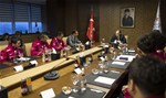 Gençlik ve Spor Bakanı Akif Çağatay Kılıç, Ampute Milli Takımını makamında kabul etti.