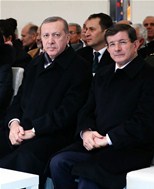 Cumhurbaşkanı Recep Tayyip Erdoğan, Başbakan Ahmet Davutoğlu ile Gençlik ve Spor Bakanı Akif Çağatay Kılıç, Konya-İstanbul Yüksek Hızlı Tren seferlerinin açılış törenine katıldılar.
