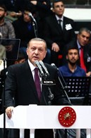 Cumhurbaşkanı Recep Tayyip Erdoğan, Başbakan Ahmet Davutoğlu ile Gençlik ve Spor Bakanı Akif Çağatay Kılıç, Hz. Mevlana'nın 741. Vuslat Yıl Dönümü Uluslararası Anma Törenine katıldılar.