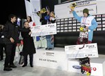 Gençlik ve Spor Bakanı Akif Çağatay Kılıç, İstanbul Teknik Üniversitesi (İTÜ) Maslak Yerleşkesi'ndeki stadyumda gerçekleştirilen FIS Snowboard Dünya Kupası Big Air'in İstanbul ayağını izledi.