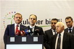 Gençlik ve Spor Bakanı Akif Çağatay Kılıç, Haliç Kongre Merkezi'nde düzenlenen Kulüpler Birliği Vakfı Üyeleri toplantısına katıldı.