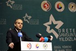 Gençlik ve Spor Bakanı Akif Çağatay Kılıç, Samsun Büyükşehir Belediyesi Sanat Merkezi'nde düzenlenen Samsun Ticaret ve Sanayi Odası Üreten Samsun’un Yıldızları Ödül Törenine katıldı.