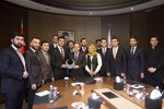 Gençlik ve Spor Bakanı Akif Çağatay Kılıç, Ak Parti Ankara İl Gençlik Kollarını makamında kabul etti.