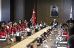 Gençlik ve Spor Bakanı Akif Çağatay Kılıç, Avrupa Kros Şampiyonası’nda takım halinde ilk şampiyonluğuna ulaşan Milli Takımızı kabul etti.