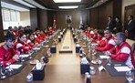 Gençlik ve Spor Bakanı Akif Çağatay Kılıç, Avrupa Kros Şampiyonası’nda takım halinde ilk şampiyonluğuna ulaşan Milli Takımızı kabul etti.