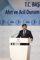 Başbakan Ahmet Davutoğlu ile Gençlik ve Spor Bakanı Akif Çağatay Kılıç, Ankara ATO Congresium'da düzenlenen AFAD 5. Yıl Etkinliği'ne katıldı.