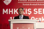 Gençlik ve Spor Bakanı Akif Çağatay Kılıç, Antalya'da düzenlenen MHK Kış Semineri'nde 2015 yılında FIFA kokartı taşımaya hak kazanan 30 hakeme kokart takma törenine katıldı.