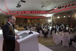 Gençlik ve Spor Bakanı Akif Çağatay Kılıç, Antalya'da düzenlenen MHK Kış Semineri'nde 2015 yılında FIFA kokartı taşımaya hak kazanan 30 hakeme kokart takma törenine katıldı.