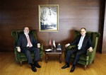 Gençlik ve Spor Bakanı Akif Çağatay Kılıç, Şili 'nin Ankara Büyükelçisi Fernando Varela Palma 'yı makamında kabul etti.
