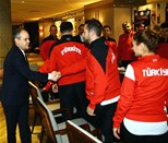 Gençlik ve Spor Bakanı Akif Çağatay Kılıç, karate milli takımını ziyaret etti.