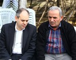 Gençlik ve Spor Bakanı Akif Çağatay Kılıç, balık tutmak için göle açıldıkları teknenin alabora olması nedeniyle vefat eden Samsunlu hemşehrilerinin ailelerine başsağlığı ziyaretinde bulundu.