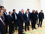 Gençlik ve Spor Bakanı Akif Çağatay Kılıç, Samsun'un Bafra ilçesinde yapımı devam eden spor tesislerinde incelemelerde bulundu.