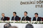 Başbakan Ahmet Davutoğlu ile Gençlik ve Spor Bakanı Akif Çağatay Kılıç, Onuncu Kalkınma Planı Öncelikli Dönüşüm Programları 3. Basın Toplantısına katıldı.