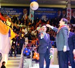 Gençlik ve Spor Bakanı Akif Çağatay Kılıç, Ak Parti Antalya Kadın Kolları Kongresi'ne katıldı.