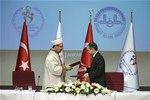 Gençlik ve Spor Bakanlığı ile T.C. Başbakanlık Diyanet İşleri Başkanlığı arasında işbirliği protokolü, T.C. Başbakanlık Diyanet İşleri Başkanlığı Merkez Binada yapılan törenle imzalandı.