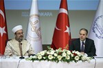 Gençlik ve Spor Bakanlığı ile T.C. Başbakanlık Diyanet İşleri Başkanlığı arasında işbirliği protokolü, T.C. Başbakanlık Diyanet İşleri Başkanlığı Merkez Binada yapılan törenle imzalandı.