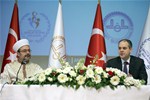 Gençlik ve Spor Bakanlığı ile T.C. Başbakanlık Diyanet İşleri Başkanlığı arasında işbirliği protokolü, T.C. Başbakanlık Diyanet İşleri Başkanlığı Merkez Binada yapılan törenle imzalandı.