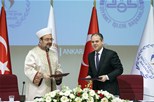 Gençlik ve Spor Bakanlığı ile T.C. Başbakanlık Diyanet İşleri Başkanlığı arasında işbirliği protokolü, T.C. Başbakanlık Diyanet İşleri Başkanlığı Merkez Binada yapılan törenle imzalandı.
