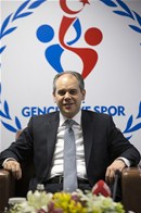 Gençlik ve Spor Bakanı Akif Çağatay Kılıç, Manisa Celal Bayar Üniversitesi Maliye Bölümü öğrencilerini kabul etti.
