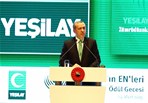Cumhurbaşkanı Recep Tayyip Erdoğan ile Gençlik ve Spor Bakanı Akif Çağatay Kılıç, Cemal Reşit Rey Konser Salonu'nda düzenlenen Zümrüdüanka Yeşilay Enleri 2015 Ödül Törenine katıldı.