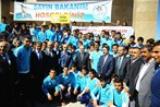 Gençlik ve Spor Bakanı Akif Çağatay Kılıç, Adıyaman Merkez Gençlik Merkezi'ni ziyaret etti.