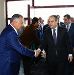 Gençlik ve Spor Bakanı Akif Çağatay Kılıç, Adıyaman'ın Besni İlçesi spor salonunda incelemelerde bulundu.