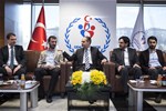 Gençlik ve Spor Bakanı Akif Çağatay Kılıç, İstanbul Üniversitesi İlahiyat Fakültesi Akil Gençler Kulübü'nü kabul etti.