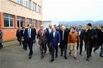 Gençlik ve Spor Bakanı Akif Çağatay Kılıç, Samsun Tekkeköy Büyülü İlköğretim Okulu'nu ziyaret etti.