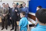 Gençlik ve Spor Bakanı Akif Çağatay Kılıç, “Benim Okulum Benim Spor Kulübüm'' projesi çerçevesinde Pursaklar Medine İmam Hatip Ortaokulu'nu ziyaret etti.
