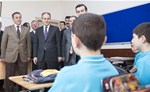 Gençlik ve Spor Bakanı Akif Çağatay Kılıç, “Benim Okulum Benim Spor Kulübüm'' projesi çerçevesinde Pursaklar Medine İmam Hatip Ortaokulu'nu ziyaret etti.