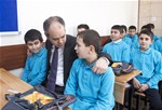 Gençlik ve Spor Bakanı Akif Çağatay Kılıç, “Benim Okulum Benim Spor Kulübüm'' projesi çerçevesinde Pursaklar Medine İmam Hatip Ortaokulu'nu ziyaret etti.