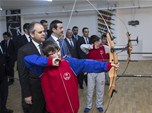 Gençlik ve Spor Bakanı Akif Çağatay Kılıç, “Benim Okulum Benim Spor Kulübüm'' projesi çerçevesinde Pursaklar Medine İmam Hatip Ortaokulu'nu ziyaret etti.