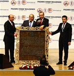 Cumhurbaşkanı Recep Tayyip Erdoğan ile Gençlik ve Spor Bakanı Akif Çağatay Kılıç, ATO Congresium'da düzenlenen Türkiye Pazarcılar, Meyveciler ve Sebzeciler Federasyonu Üyeleri ile toplantıya katıldı.