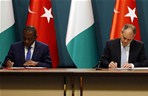 Cumhurbaşkanı Recep Tayyip Erdoğan ile Gençlik ve Spor Bakanı Akif Çağatay Kılıç, Fildişi Sahili Cumhuriyeti ile gençlik ve spor alanında işbirliği anlaşması imza törenine katıldı.