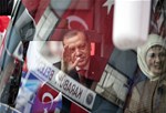 Cumhurbaşkanı Recep Tayyip Erdoğan ile Gençlik ve Spor Bakanı Akif Çağatay Kılıç, Karabük Belediyesi'ni ziyaret etti.