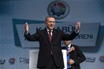 Cumhurbaşkanı Recep Tayyip Erdoğan ile Gençlik ve Spor Bakanı Akif Çağatay Kılıç, Karabük'de düzenlenen toplu açılış törenine katıldı.