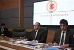 TBMM Anayasa Komisyonu'nda seçilme yaşını 25'ten 18'e düşüren Anayasa değişikliği teklifi görüşüldü. Toplantıya Gençlik ve Spor Bakanı Çağatay Kılıç da katıldı.