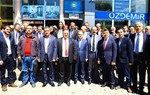 Gençlik ve Spor Bakanı Akif Çağatay Kılıç, Samsun Ak Parti Tekkeköy İlçe Başkanlığı'nı ziyaret etti.